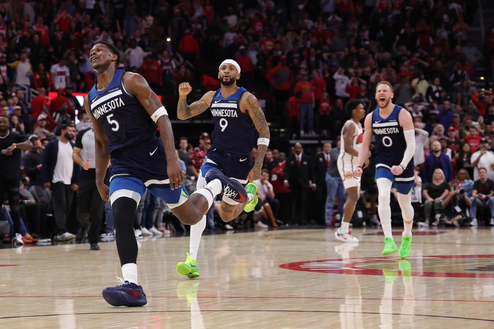 秉持着一种 秉持着一种